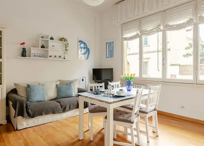 Bright & Cozy, Easy To Reach In Florence