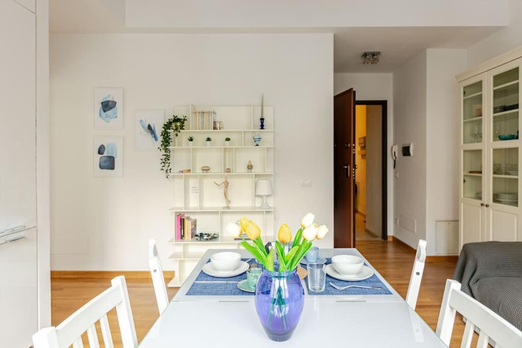 Bright & Cozy, Easy To Reach In