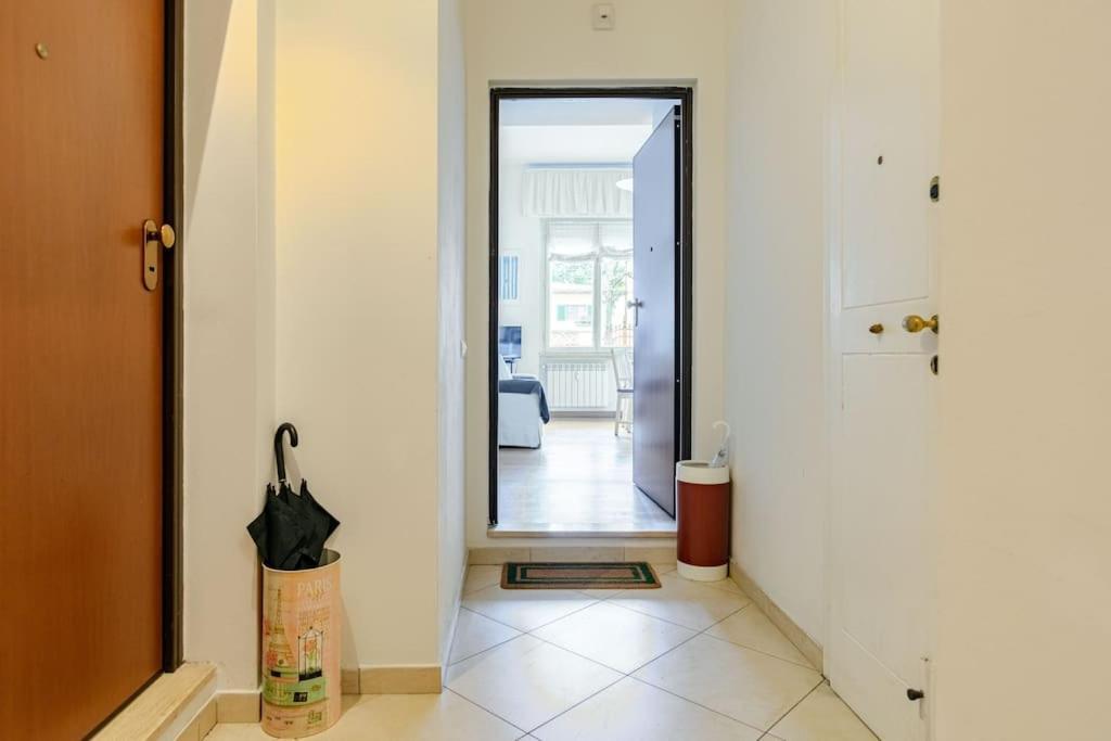 Bright & Cozy, Easy To Reach In Apartamento *